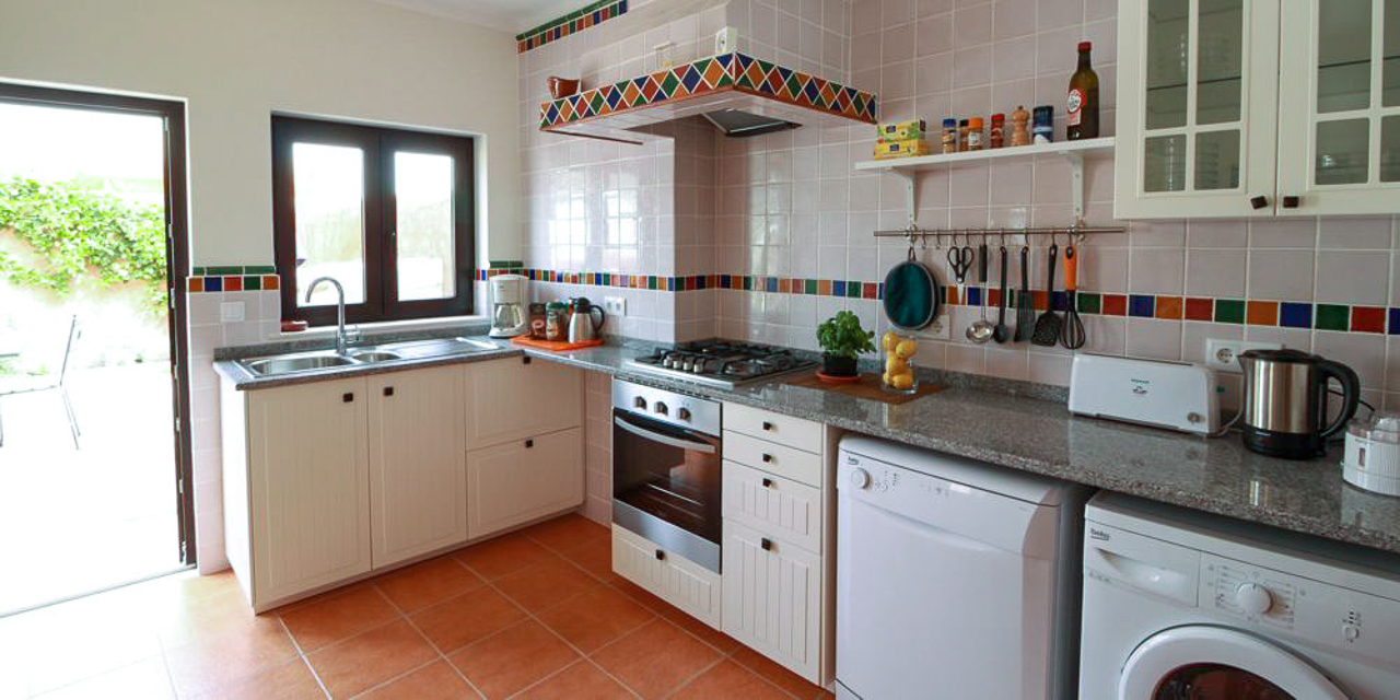 Casa Laranja at OÁSIS Garden Village in Ferragudo